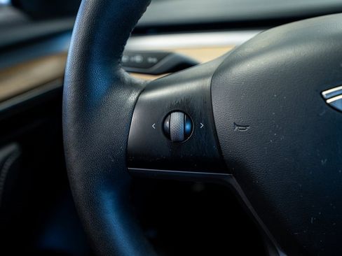 Used 2023 Tesla Model 3 Standard Range image 36