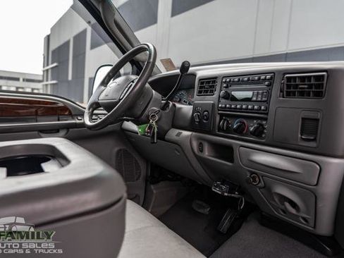 Used 2004 Ford F350 Lariat image 26