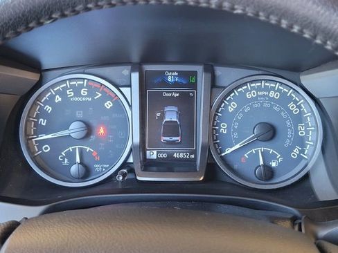 Certified 2021 Toyota Tacoma TRD Off-Road w/ TRD Premium Off Road Package AWD/4WD image 27