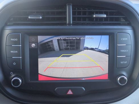 Used 2024 Kia Soul LX FWD image 24