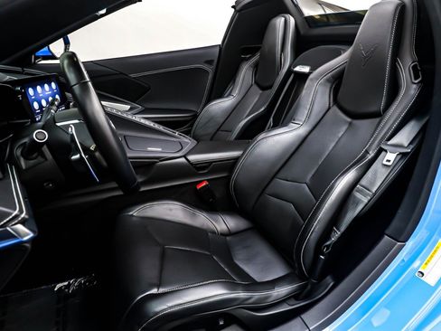 Used 2023 Chevrolet Corvette Stingray Convertible w/ Z51 Performance Package image 18