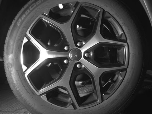 Used 2025 Jeep Compass Limited image 15