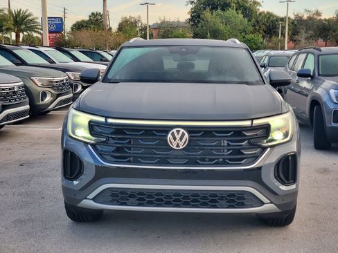 New 2026 Volkswagen Atlas Cross Sport SE FWD image 2