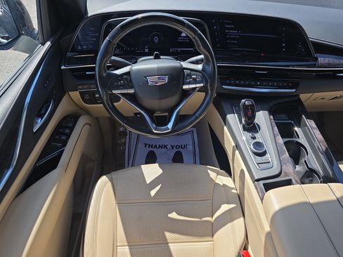 Used 2023 Cadillac Escalade Premium Luxury w/ Performance Package image 20