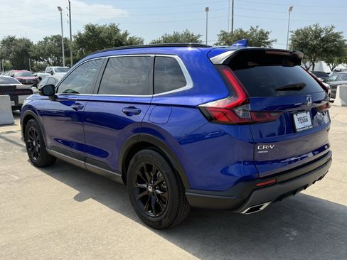 Used 2024 Honda CR-V Sport image 6