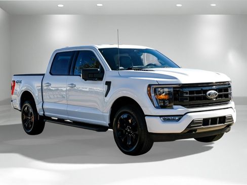 Used 2022 Ford F150 XLT w/ Equipment Group 302A High image 7