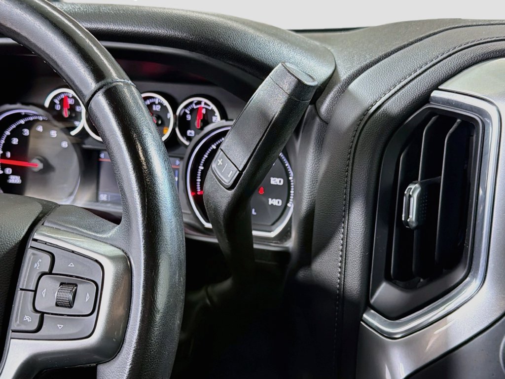 Used 2021 Chevrolet Silverado 1500 LT Trail Boss w/ Bed Protection Package AWD/4WD image 17