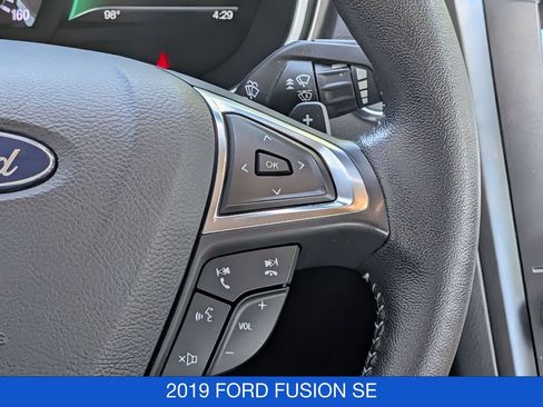 Used 2019 Ford Fusion SE w/ Equipment Group 151A FWD image 20
