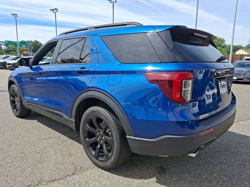 Certified 2023 Ford Explorer ST-Line AWD/4WD image 6