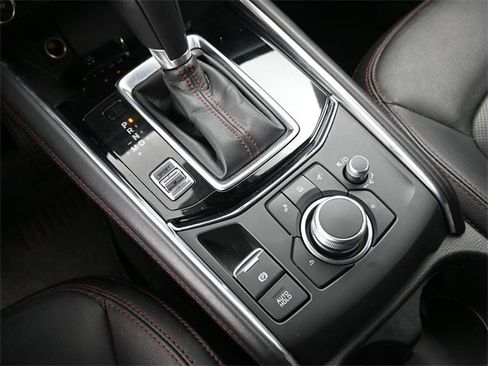 Certified 2023 MAZDA CX-5 Carbon Edition image 17