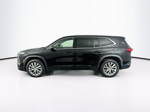 Used 2025 Buick Enclave Preferred FWD image 4