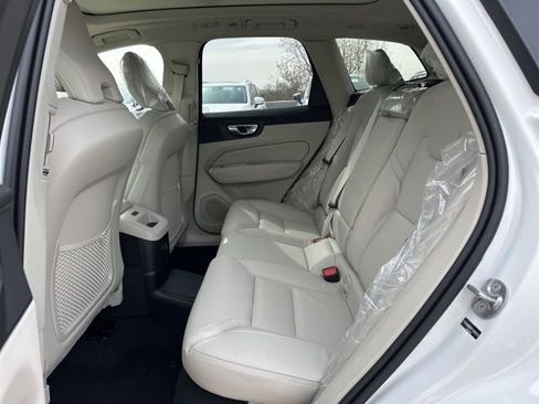 New 2026 Volvo XC60 T8 Ultra w/ Protection Package Premier image 11