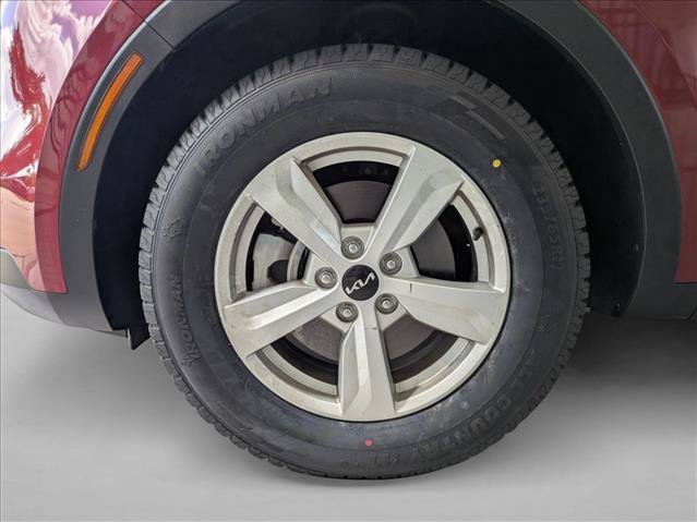 Used 2023 Kia Sorento LX FWD image 13