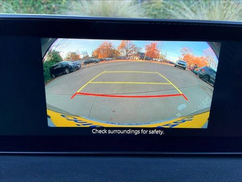 Used 2025 MAZDA MAZDA3 s image 25