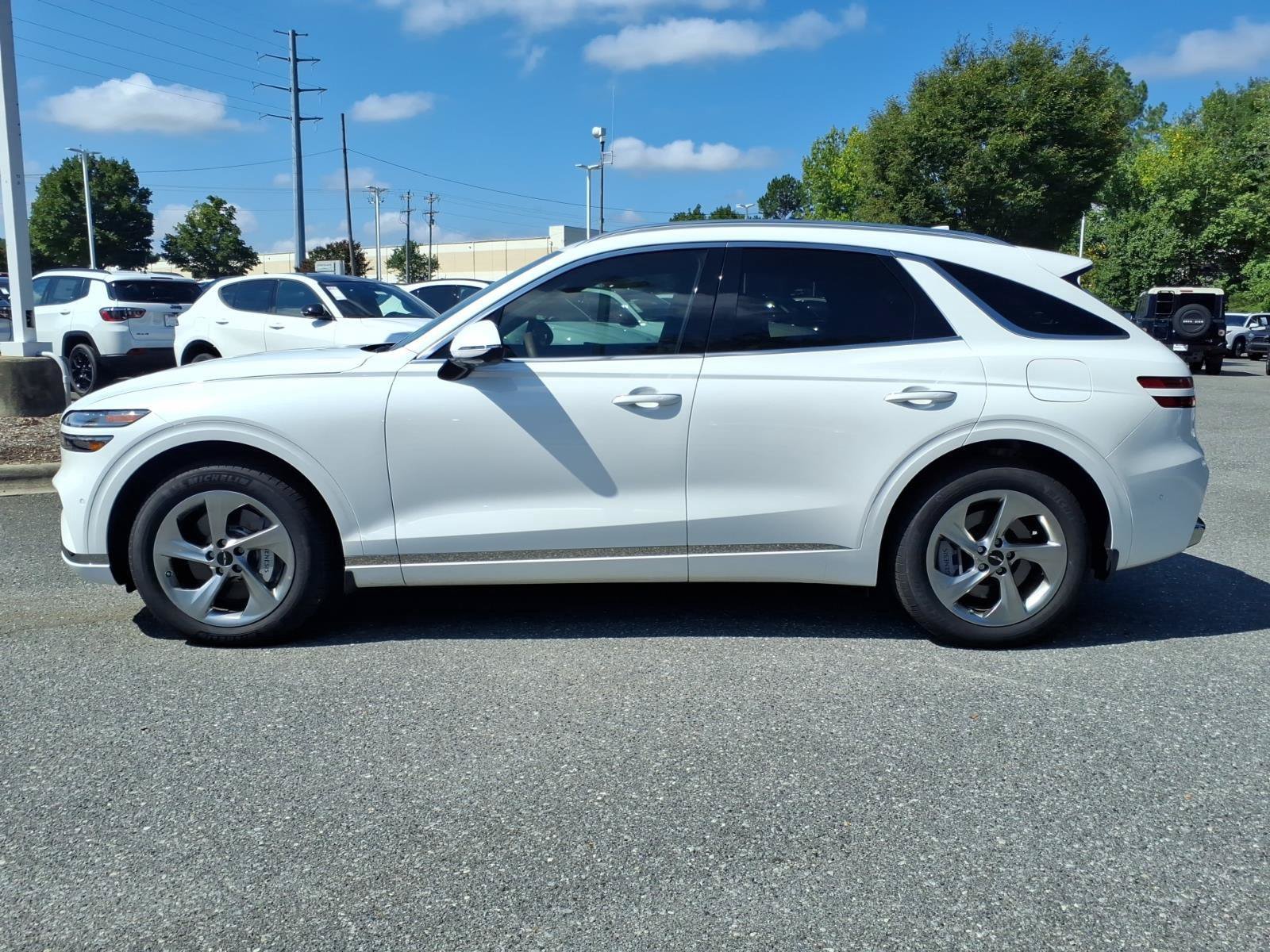Used 2026 Genesis GV70 2.5T Advanced AWD/4WD image 3