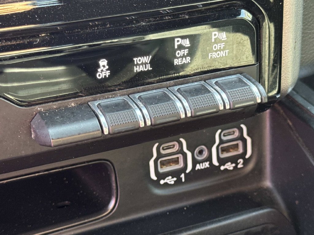 Used 2024 RAM 1500 Big Horn RWD image 24