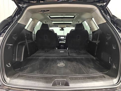 Used 2019 Buick Enclave Avenir w/ Avenir Technology Package AWD/4WD image 36