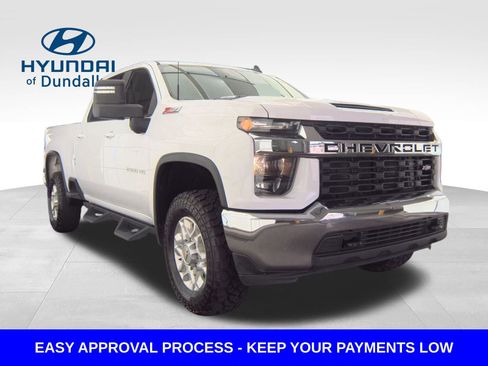 Used 2023 Chevrolet Silverado 2500 LT image 3