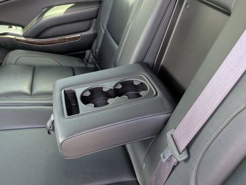 Used 2017 Chevrolet Suburban LT AWD/4WD image 35