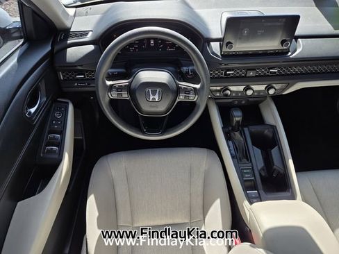 Used 2023 Honda Accord EX image 15