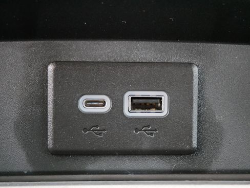 Used 2022 Chevrolet Tahoe LT w/ LT Signature Plus Package image 32