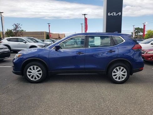 Used 2018 Nissan Rogue S AWD/4WD image 7