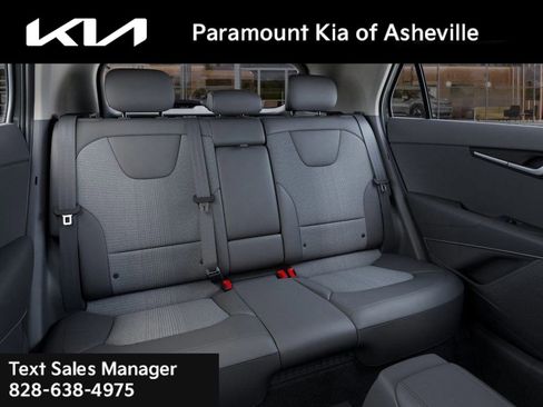 New 2025 Kia Niro EX Touring image 16