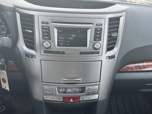 Used 2012 Subaru Outback 2.5i Limited w/ Moonroof Pkg image 13