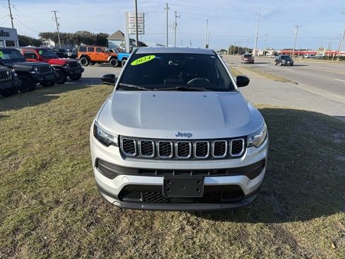 Certified 2024 Jeep Compass Sport image 2