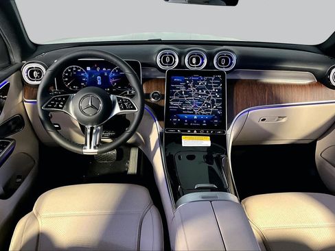 New 2026 Mercedes-Benz GLC 300 4MATIC image 7