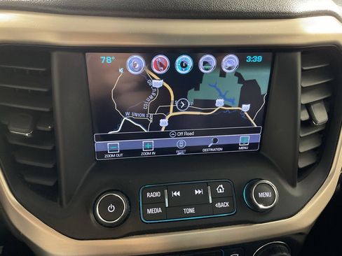 Used 2019 GMC Acadia Denali image 2