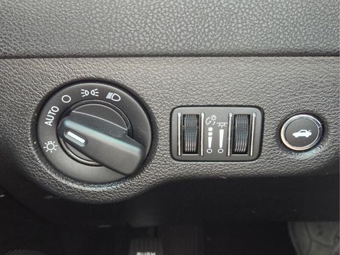 Certified 2021 Dodge Charger SXT RWD image 29