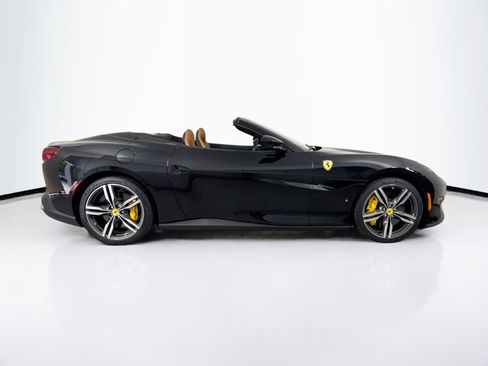 Certified 2019 Ferrari Portofino RWD image 8