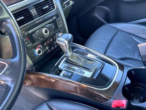Used 2013 Audi Q5 2.0T Premium w/ Convenience Pkg AWD/4WD image 16