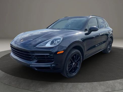 Used 2019 Porsche Cayenne Sport Utility 4D image 1