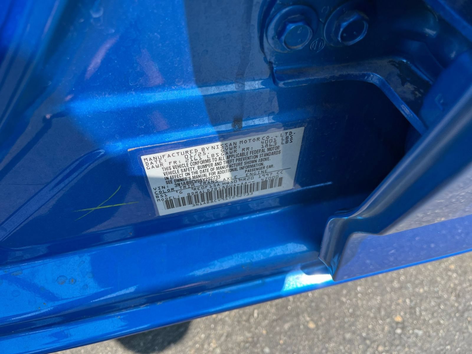 Used 2025 Nissan Sentra SV FWD image 28