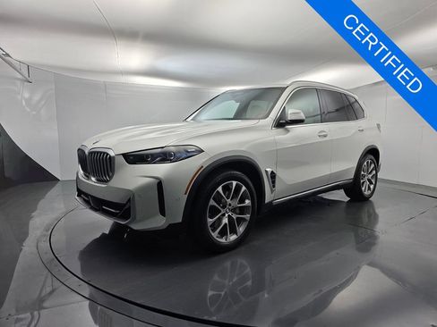 Used 2024 BMW X5 xDrive40i w/ Executive Package AWD/4WD image 8