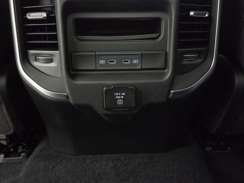 New 2026 RAM 1500 4x4 Crew Cab image 28