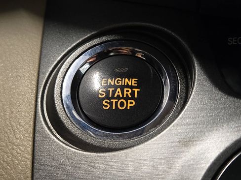 Used 2012 Toyota RAV4 Limited image 24