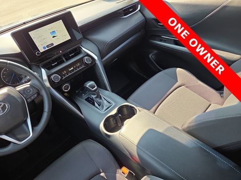 Used 2024 Toyota Venza LE AWD/4WD image 12