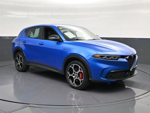 Used 2024 Alfa Romeo Tonale Veloce AWD/4WD image 5