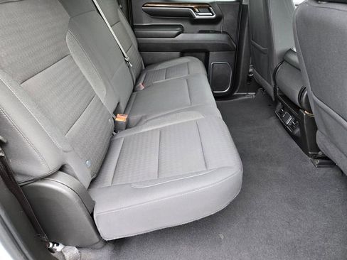 Used 2024 GMC Sierra 1500 SLE image 14