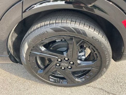 Used 2025 Chevrolet Equinox EV RS FWD image 29
