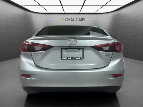 Used 2018 MAZDA MAZDA3 Touring FWD image 4