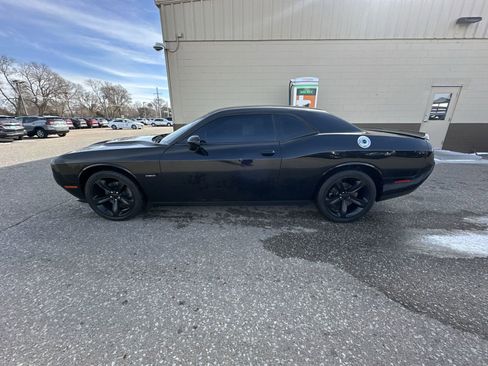 Used 2018 Dodge Challenger R/T w/ Sound Group image 5