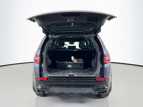 Certified 2025 Land Rover Discovery Sport Dynamic SE AWD/4WD image 19