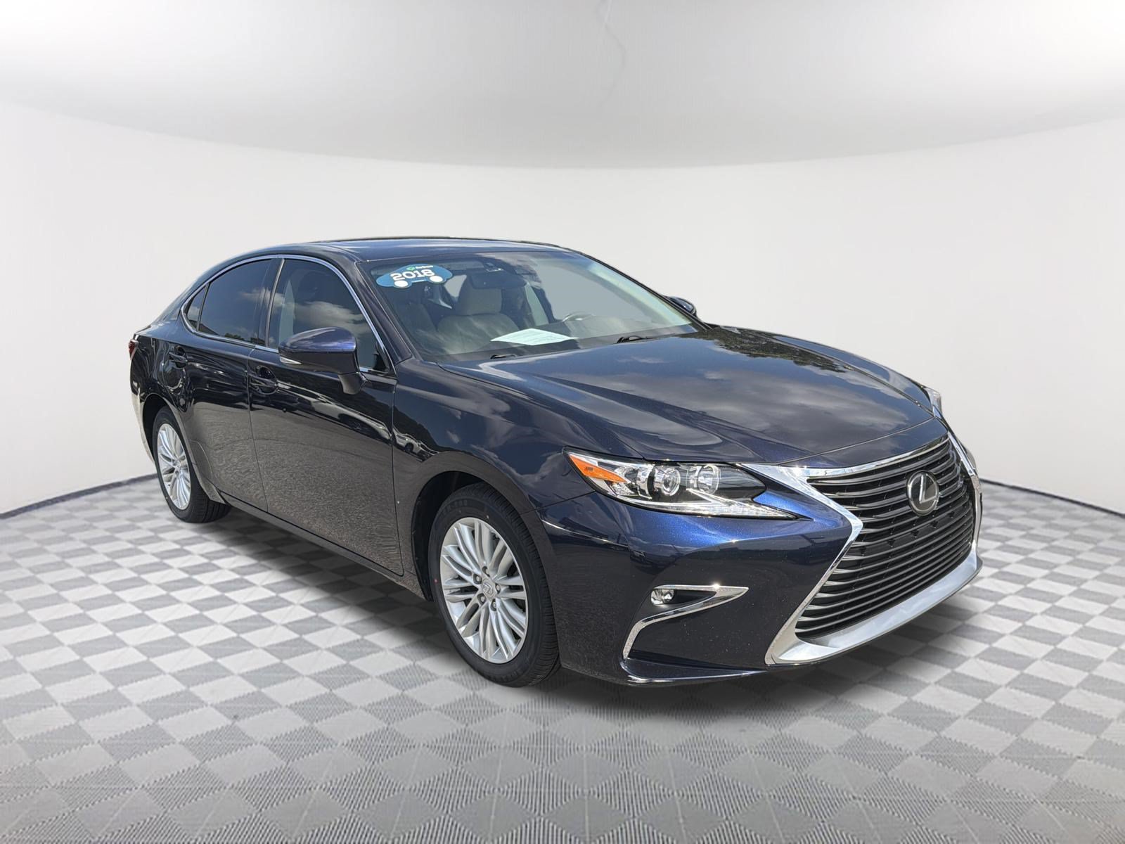 Used 2018 Lexus ES 350 w/ Accessory Package 2 FWD image 3