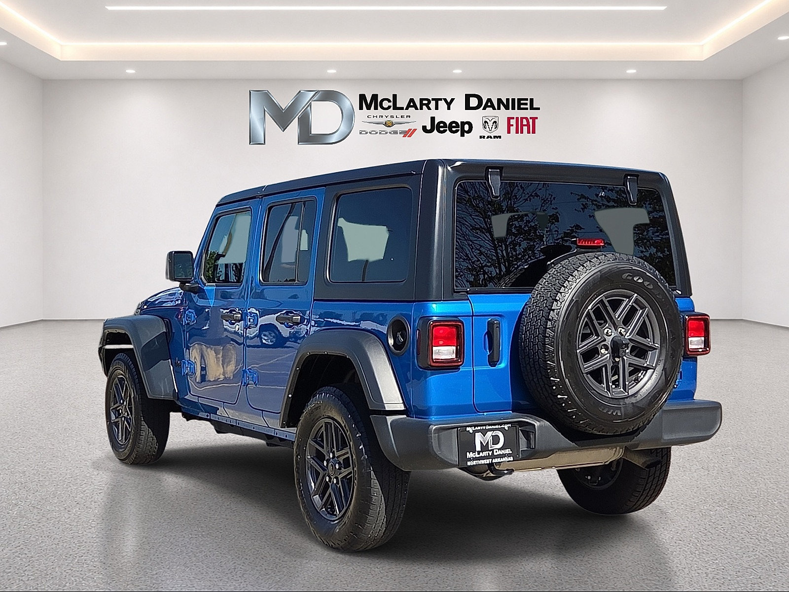 Used 2024 Jeep Wrangler Unlimited Sport AWD/4WD image 4