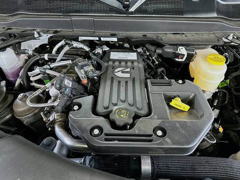 New 2026 RAM 3500 Tradesman AWD/4WD image 18