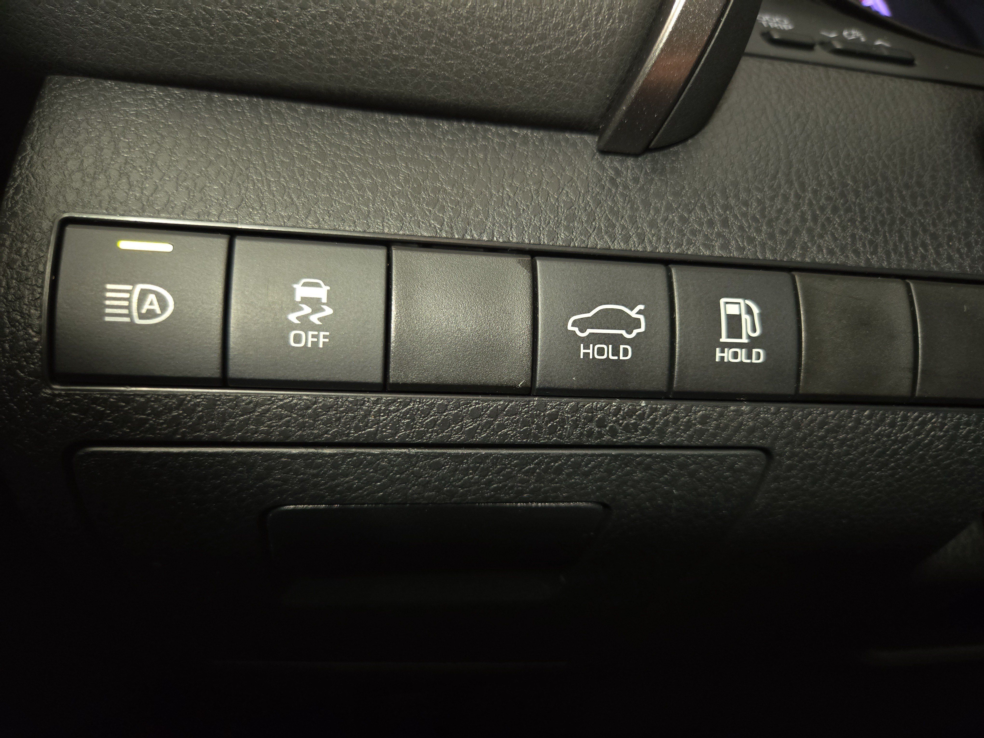 Used 2022 Toyota Camry SE FWD image 24
